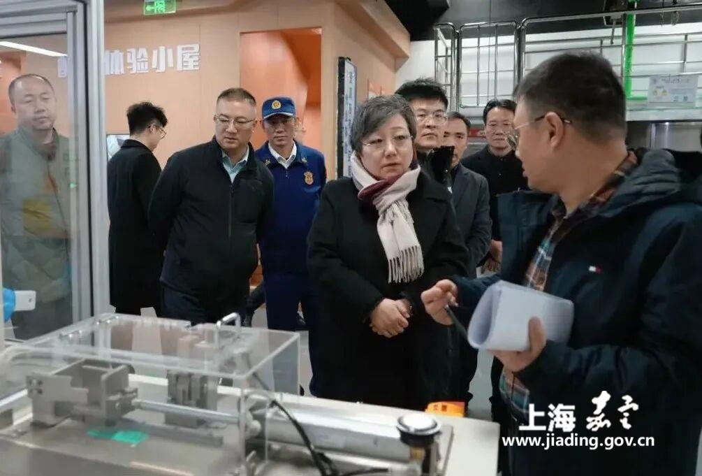 5e83f2a497ee4bf3b4455ce9ce544916.jpg 5e83f2a497ee4bf3b4455ce9ce544916.jpg