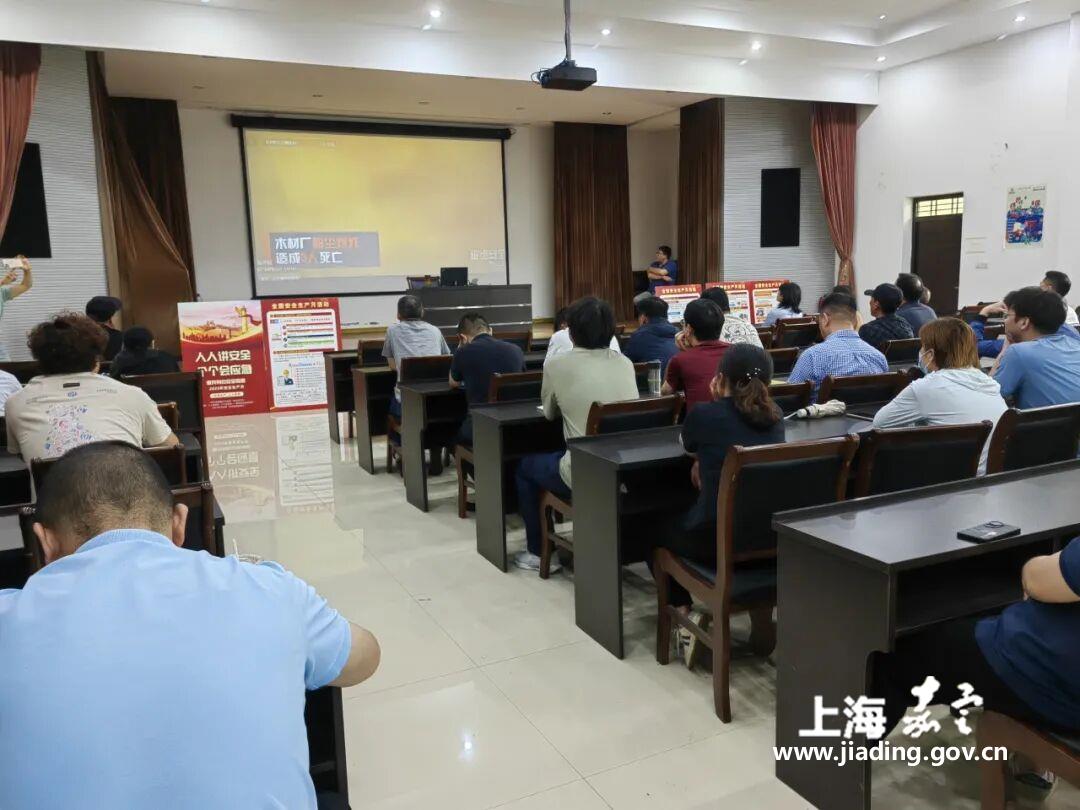 bc7db2b47de1473f9bd4a521f44271f7.jpg bc7db2b47de1473f9bd4a521f44271f7.jpg