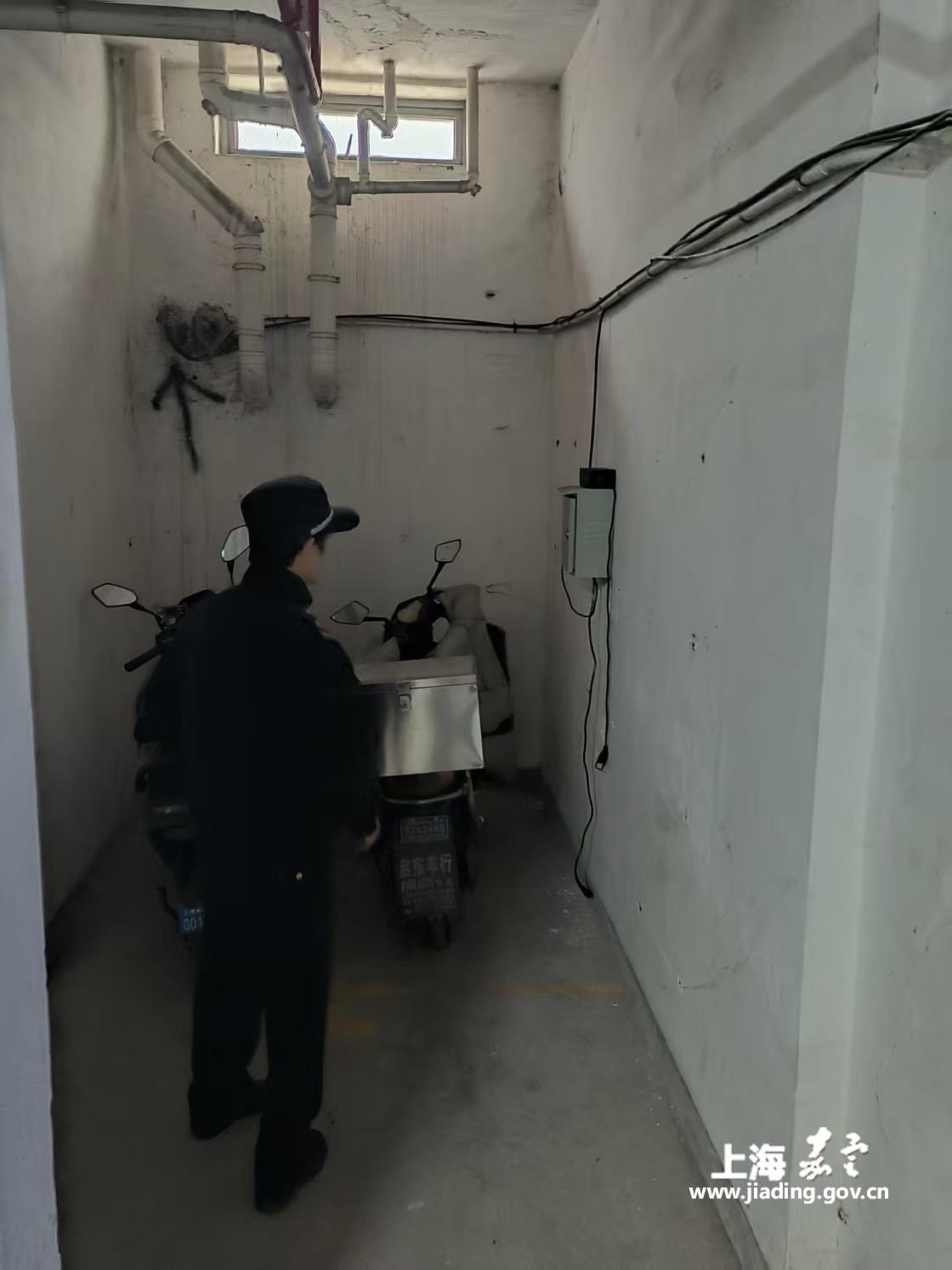 30de151826614e4da98107637e0abdc7.jpg 30de151826614e4da98107637e0abdc7.jpg